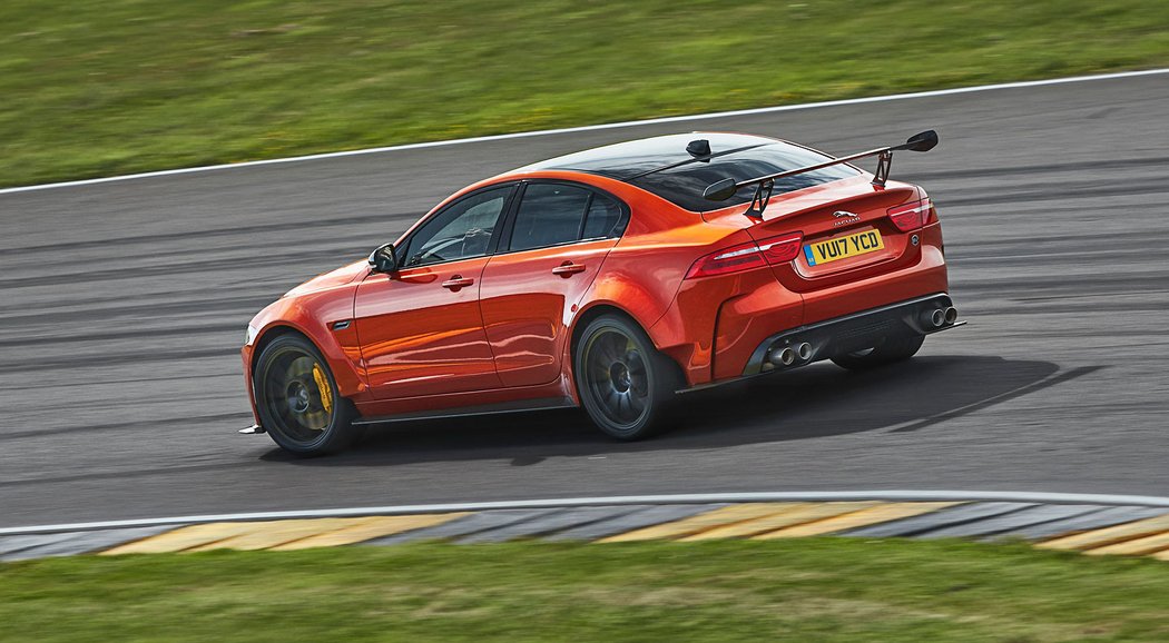 Jaguar XE SV Project 8