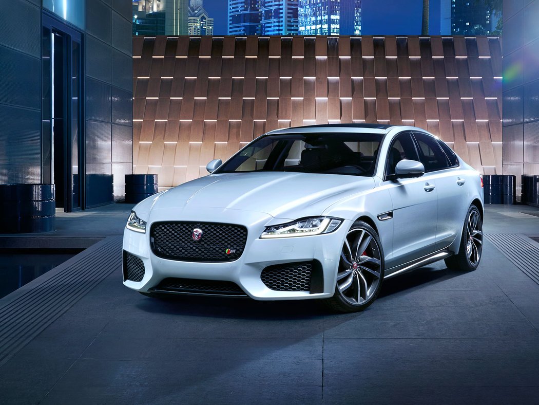 Jaguar XF