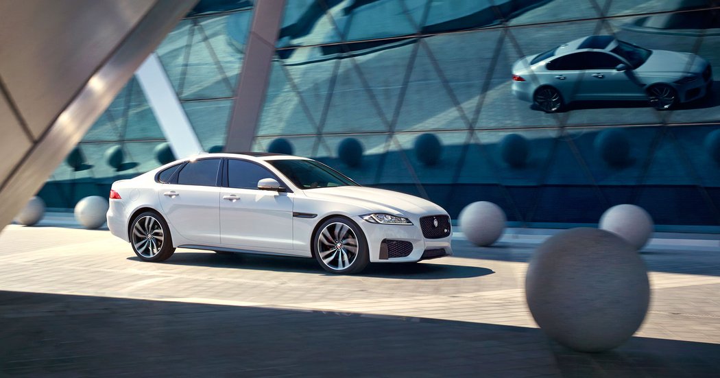 Jaguar XF