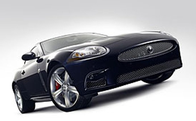 Jaguar rozšíří řadu XK o motor 3,5 V8 (190 kW)