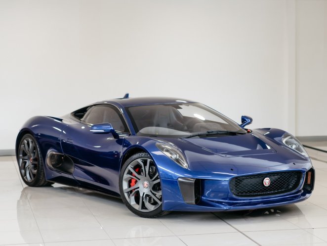 Jaguar C-X75 z bondovky Spectre