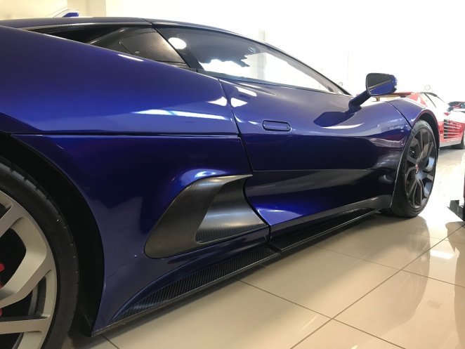 Jaguar C-X75 z bondovky Spectre