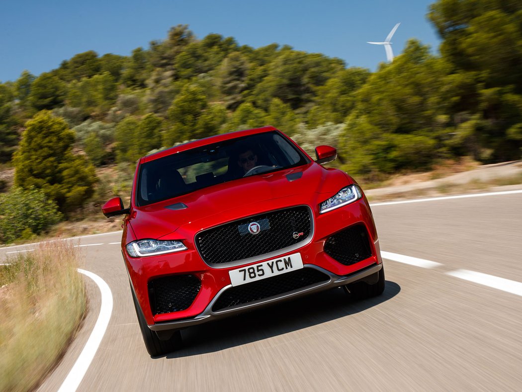 Jaguar F-Pace SVR