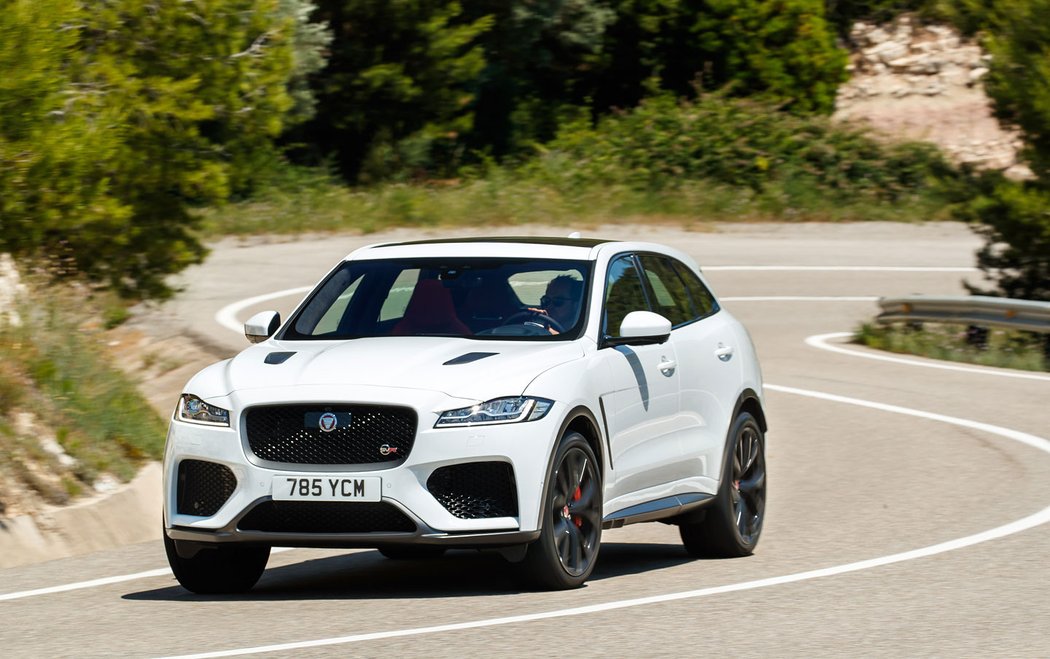 Jaguar F-Pace SVR