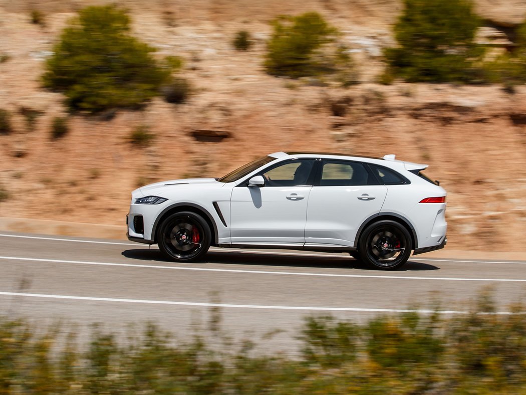 Jaguar F-Pace SVR