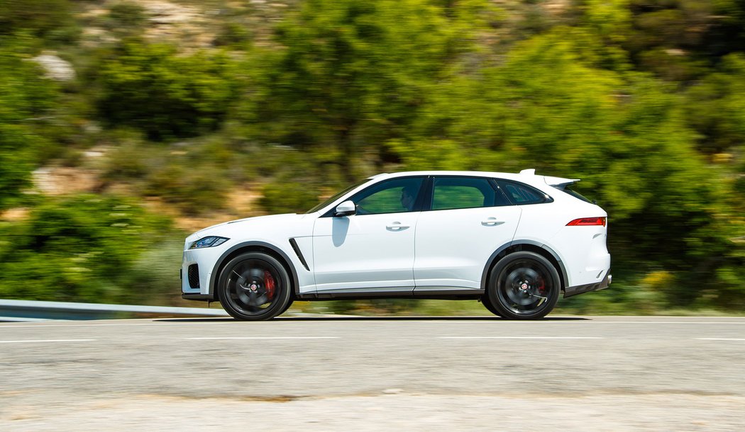 Jaguar F-Pace SVR