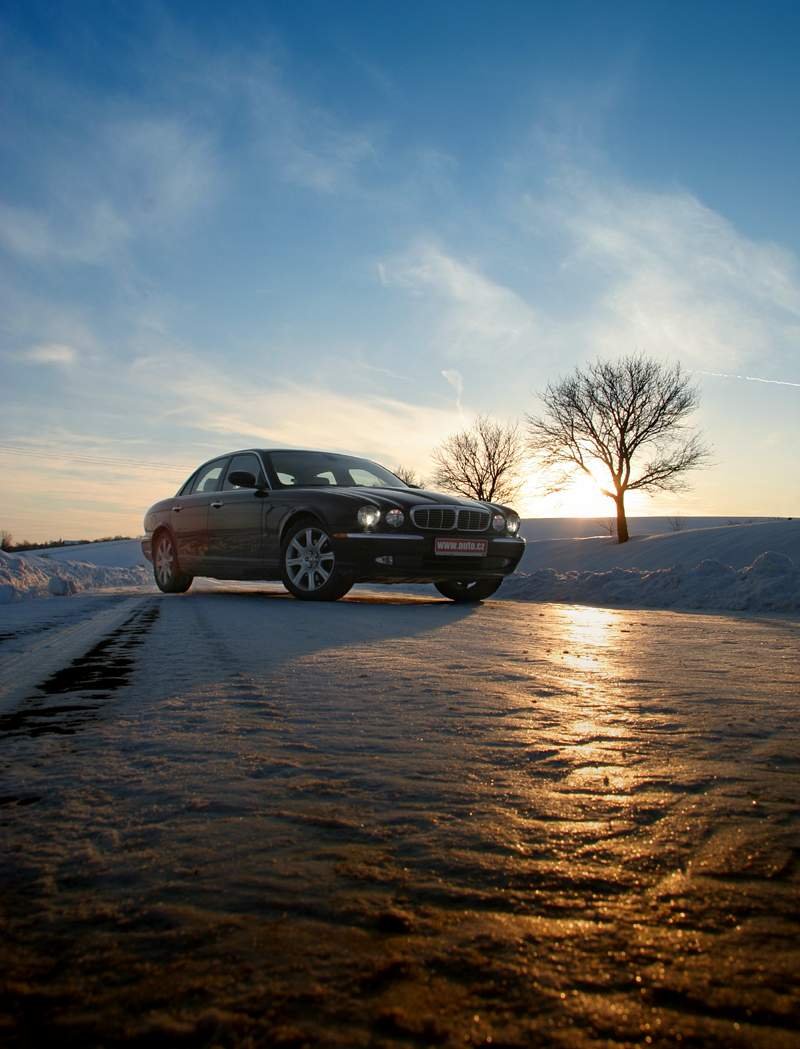 Jaguar XJ