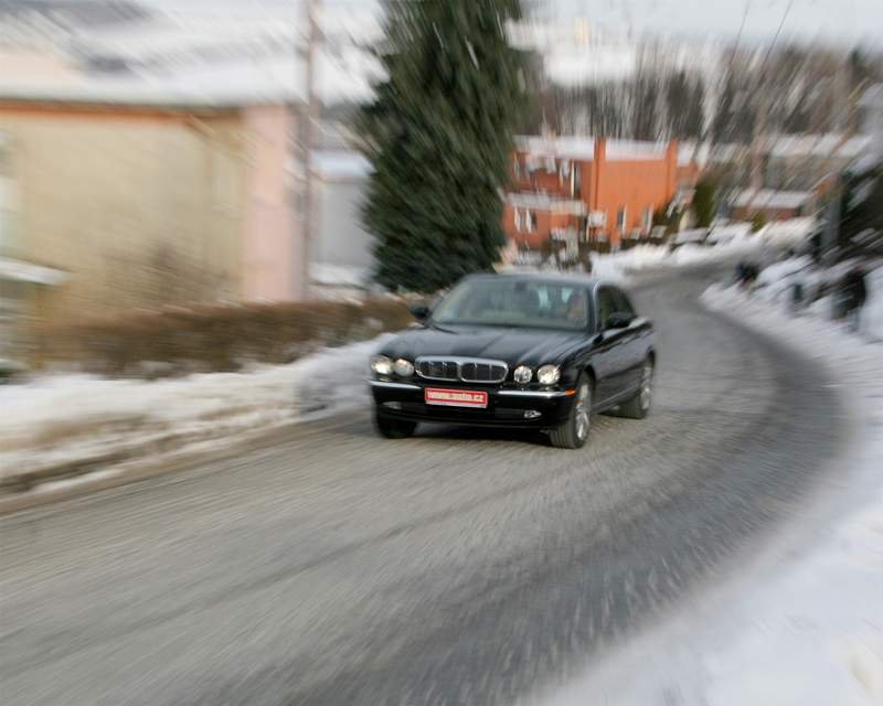 Jaguar XJ