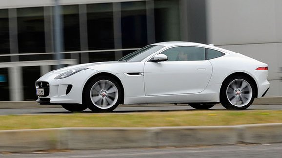 TEST Jaguar F-Type S&nbsp;Coupé – Expres do ráje