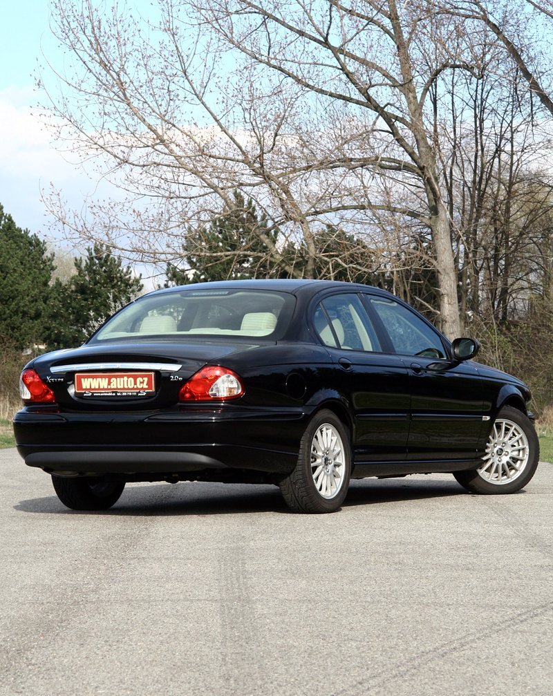 Jaguar X-Type