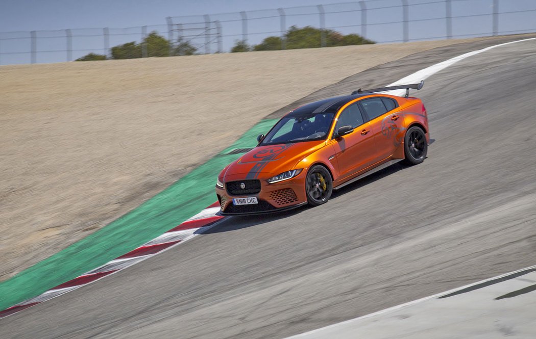 Jaguar XE SV Project 8