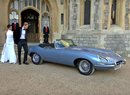 Na královské svatbě se ukázal i tenhle krásný Jaguar E-Type. Proč je tak tichý?