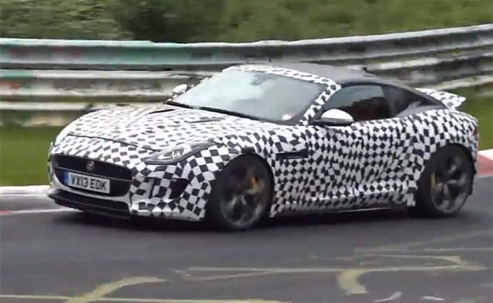 Video: Jaguar F-Type Coupe už se prohání po Nürburgringu