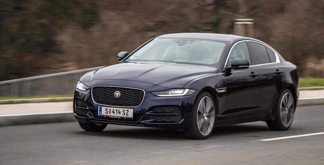 Jaguar XE D180 (132 kW) AWD