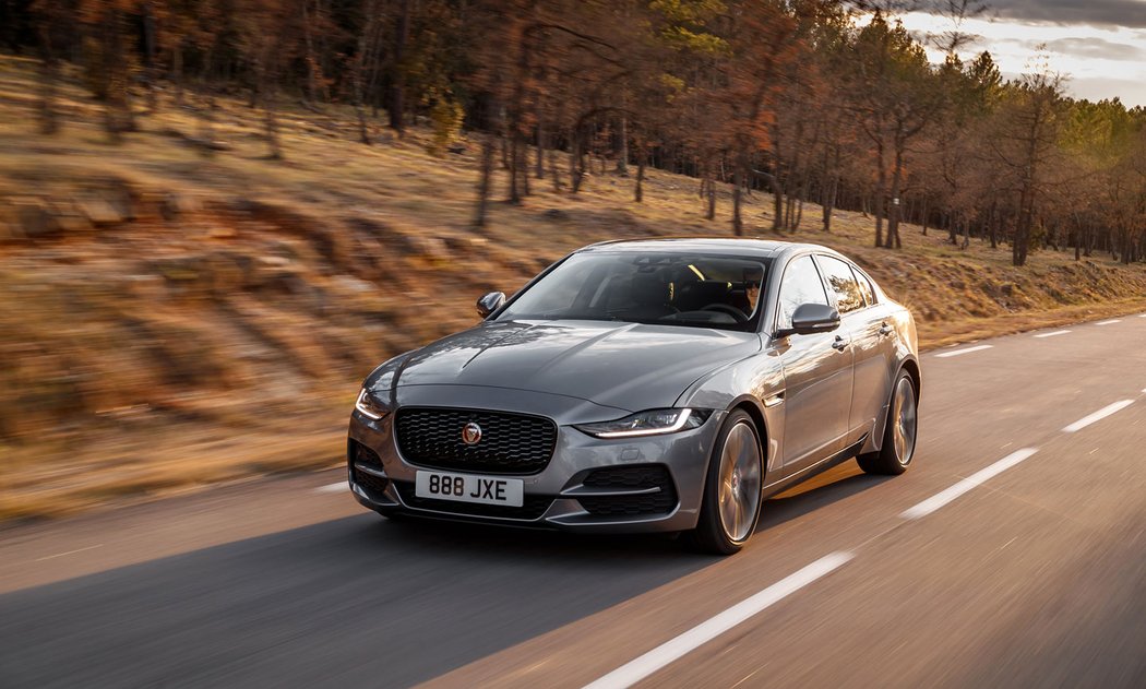 Jaguar XE