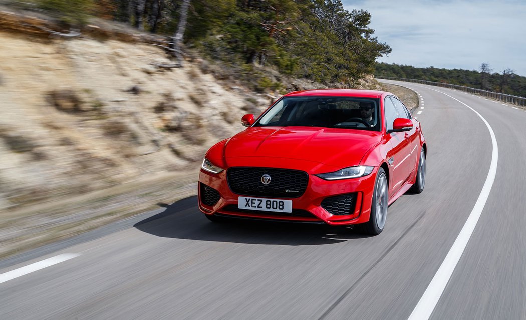 Jaguar XE