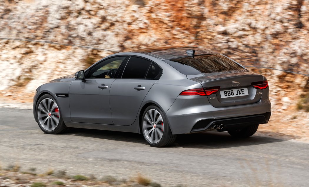 Jaguar XE