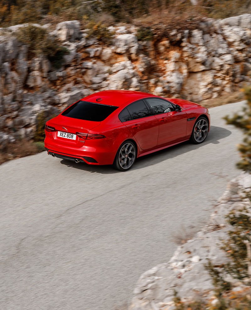 Jaguar XE