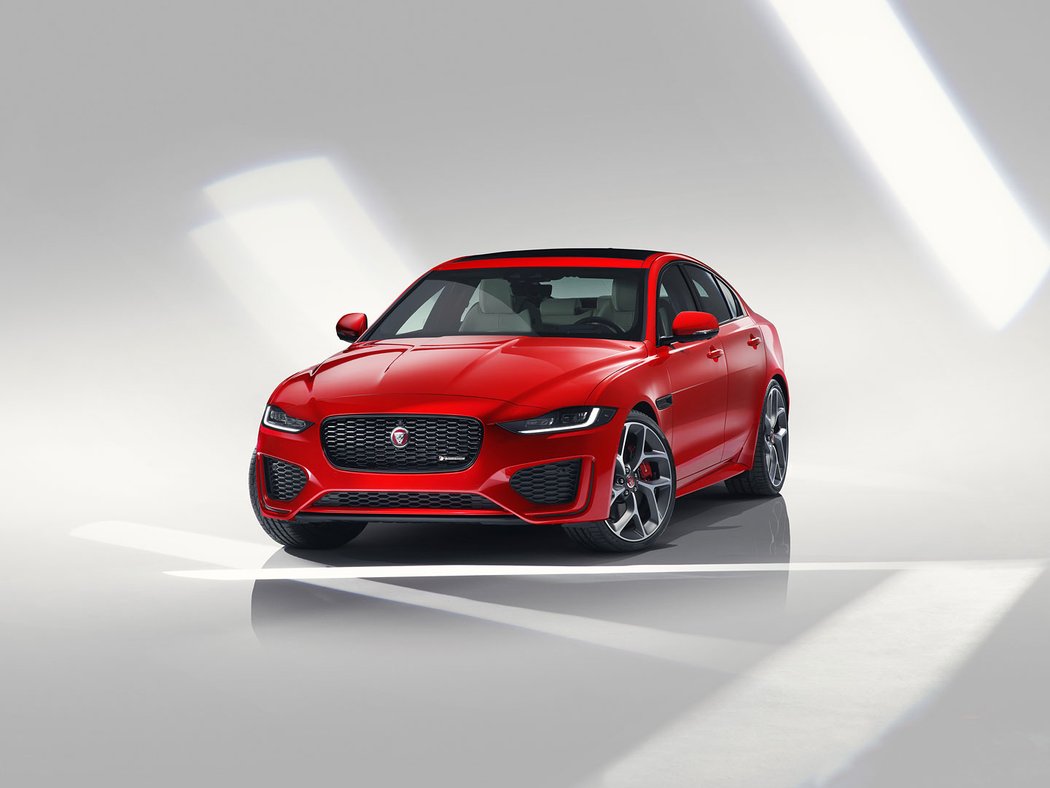 Jaguar XE