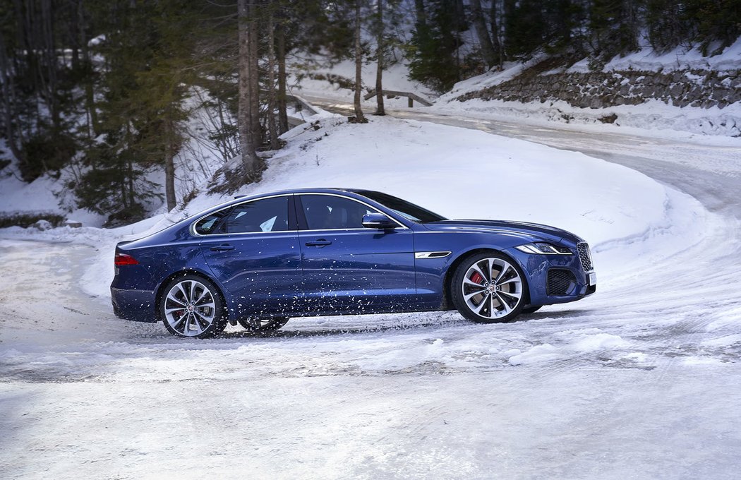 Jaguar XF