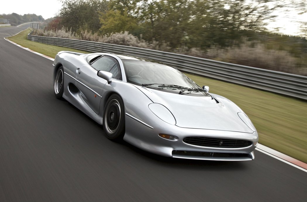 Jaguar XJ220