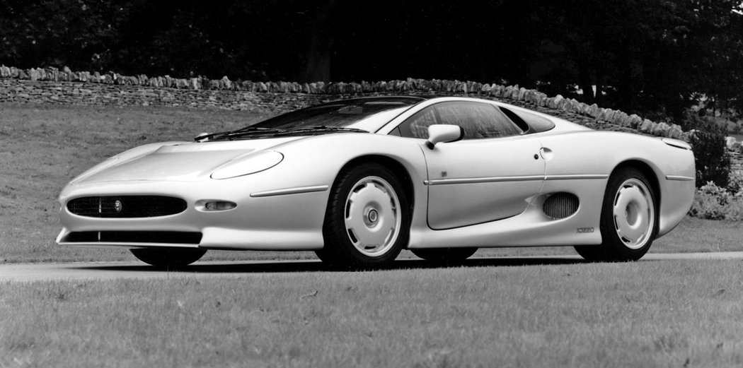 Jaguar XJ220