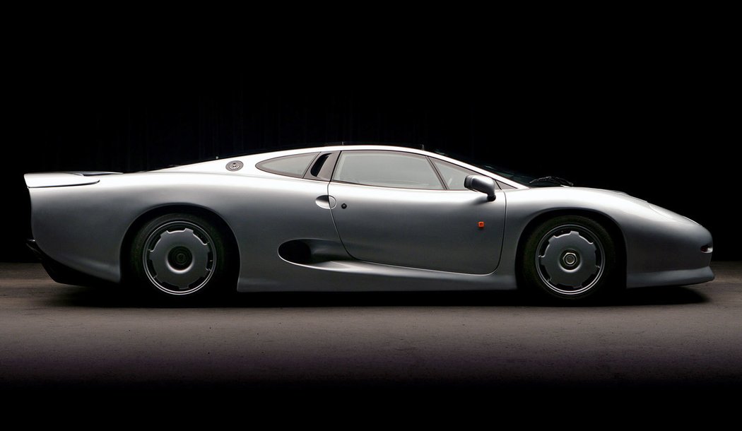 Jaguar XJ220