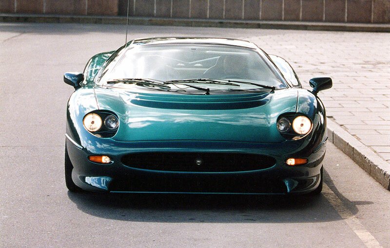 Jaguar XJ220 (1993)