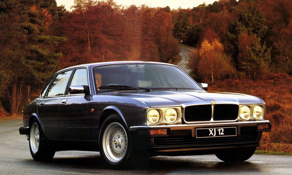 Jaguarů XJ12 bylo v letech 1993 a 1994 vyrobeno přes 1 500 a cena překračovala 46 000 liber.