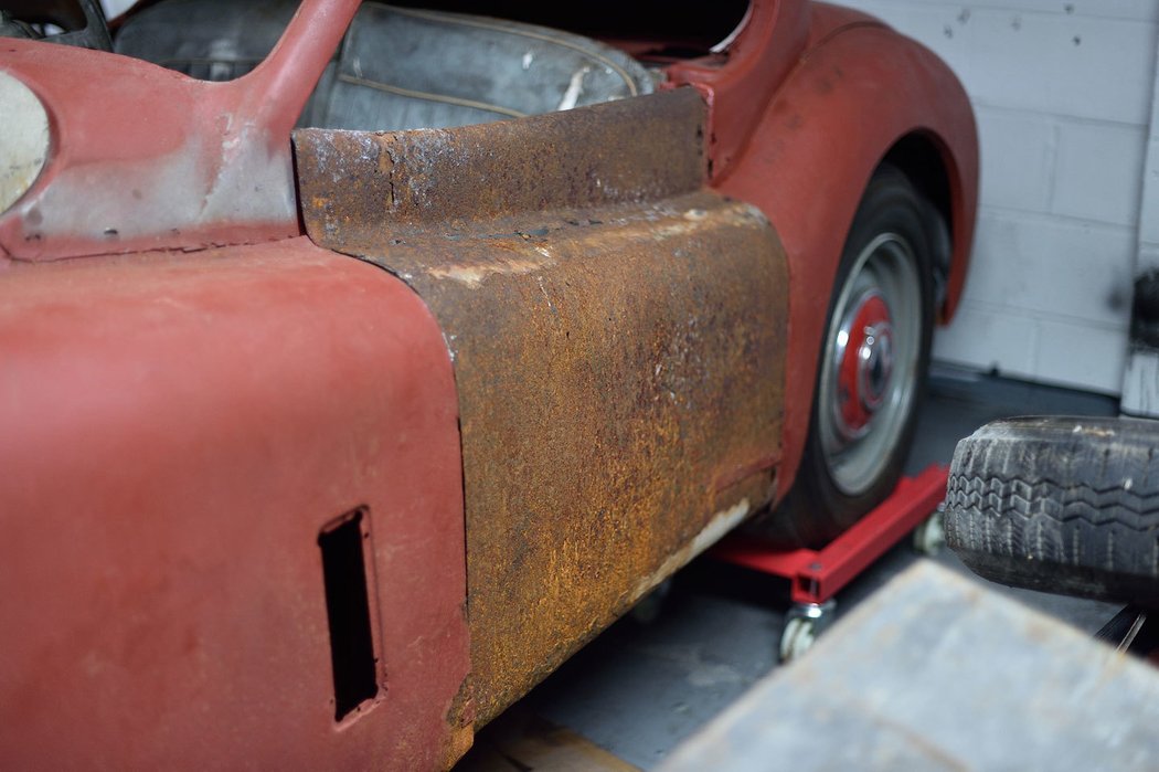 Jaguar XK120 FHC