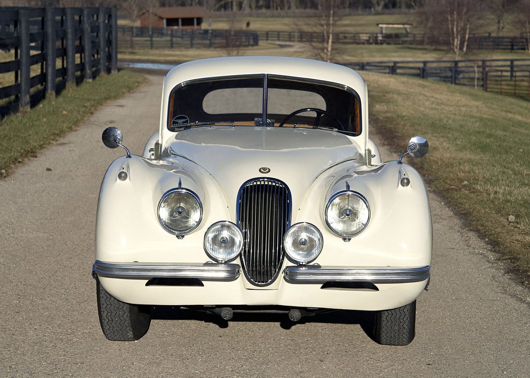 Jaguar XK120 Fixed Head Coupe (1951–1954)