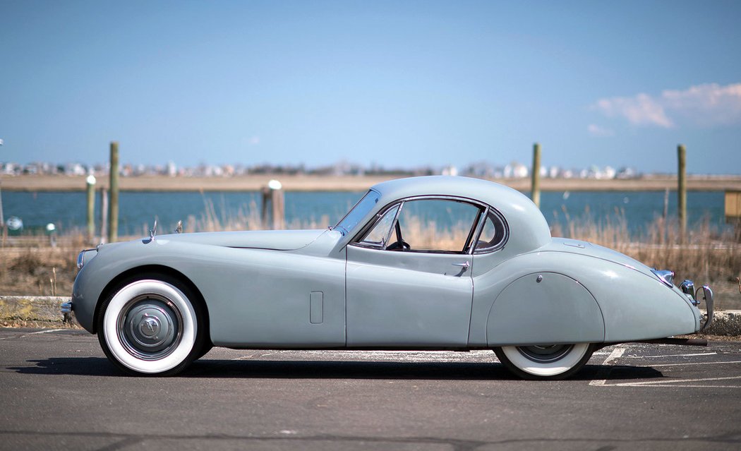 Jaguar XK120 Fixed Head Coupe (1951–1954)