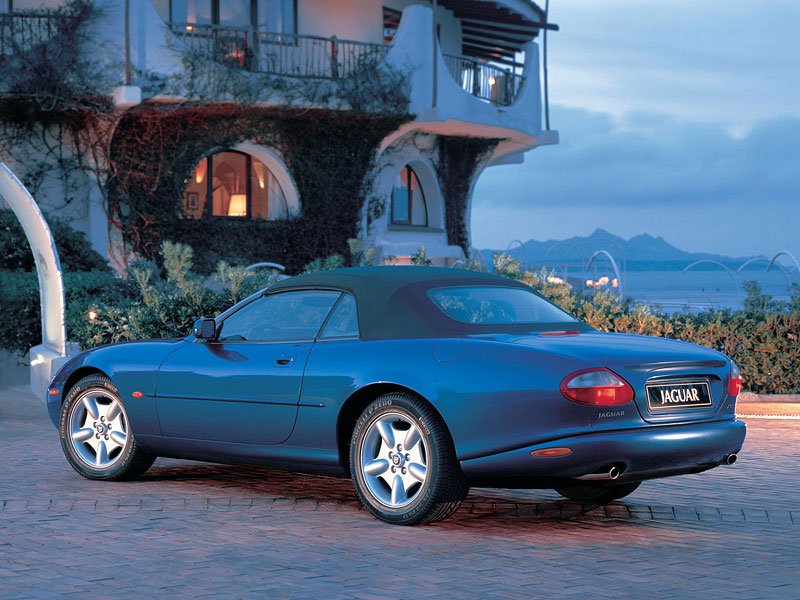 Jaguar XK8 Convertible