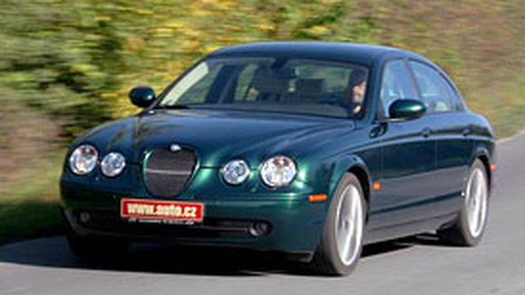 Jaguar S-Type (1998-2008) – Retrokočka