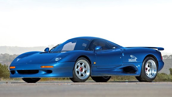 Zapomenuté supersporty: Jaguar XJR-15 - První homologované karbonové auto v dějinách