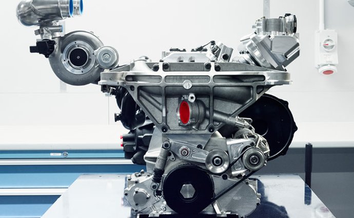 500koňový motor Jaguaru C-X75 se může dostat do produkčního auta