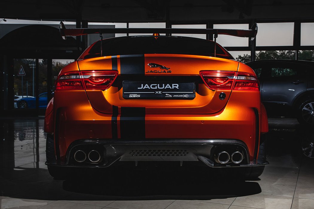 Jaguar XE Project 8