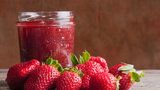 Třešňová nebo jahodová marmeláda: Jak na ni, bez cukru a bez chemie