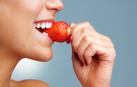 Zázračné jahody: 5 tipů, jak je využít místo kosmetiky