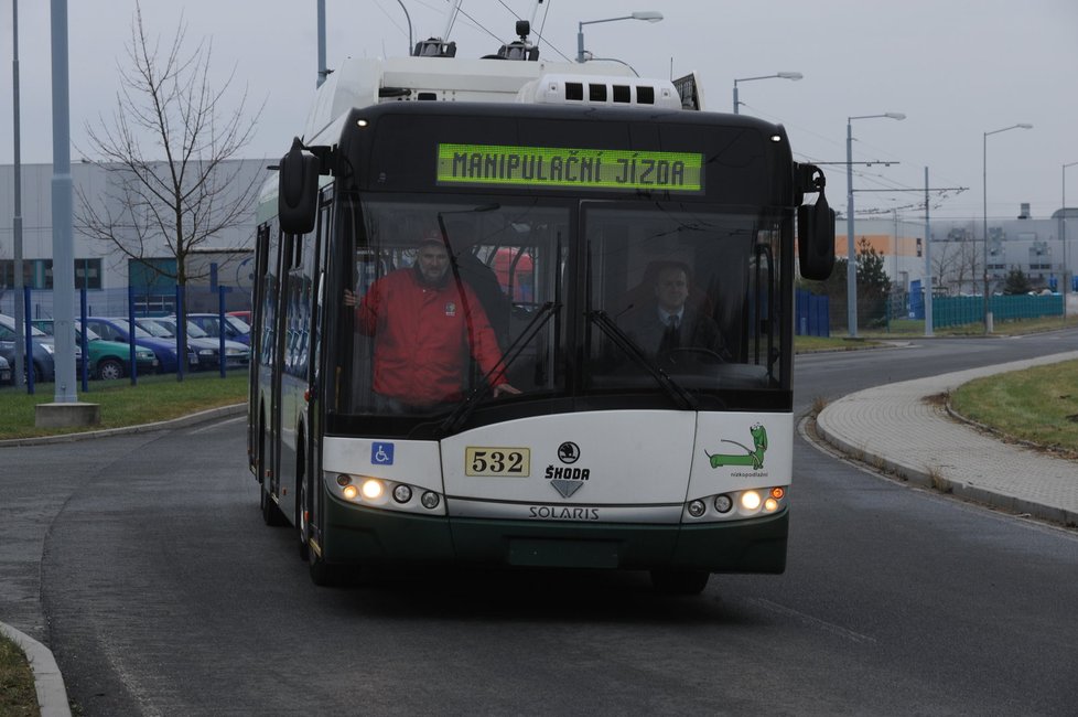 Jak se řídí trolejbus