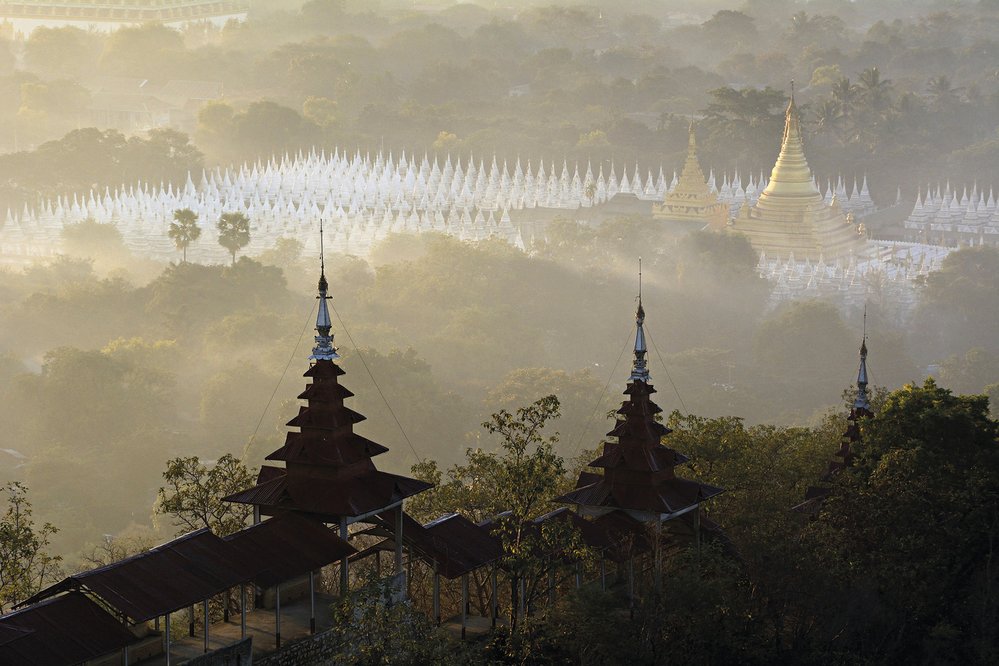 Pohádkový ranní výhled na Mandalaj