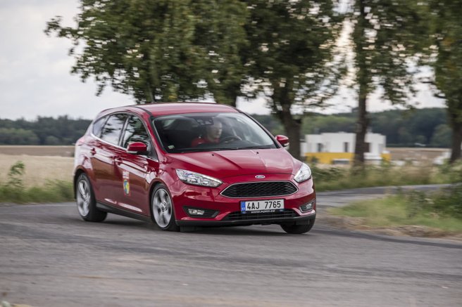 Malé přeplňované motory se umějí pěkně rozparádit, a i když to není jejich primárním cílem, dopřejí řidiči sportovní svezení. Spotřeba pak ale letí k deseti i více litrům.