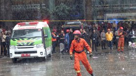 Po pádu na burze v Jakartě je nejméně 75 lidí zraněných