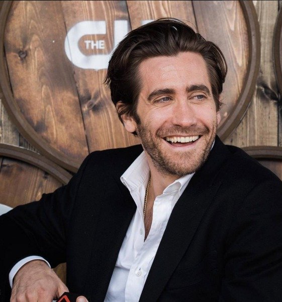 Jake Gyllenhaal (35) v současnosti - vousy mu sluší!