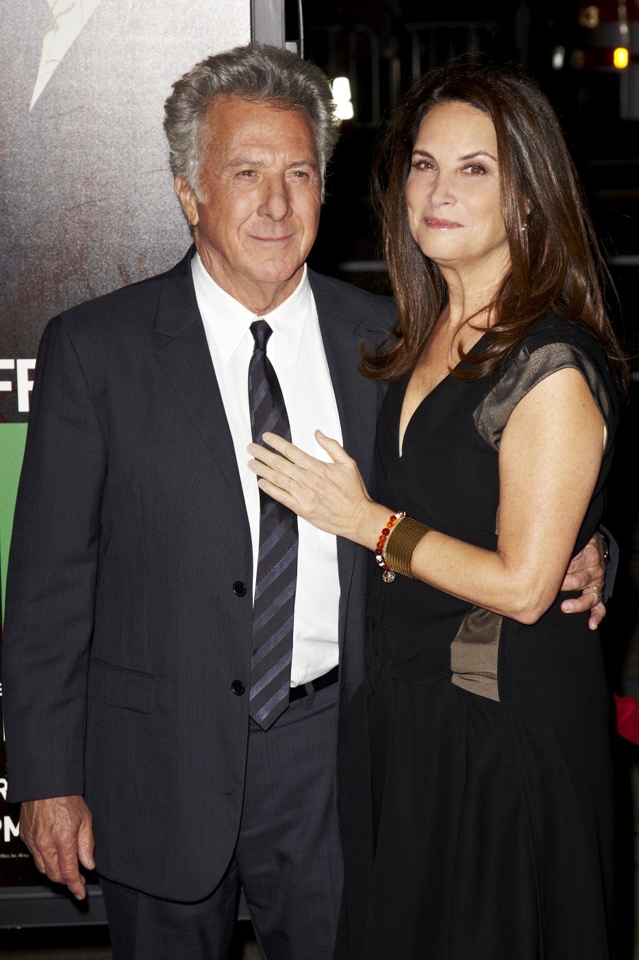 Dustin Hoffman s manželkou a matkou Jakea Lisou