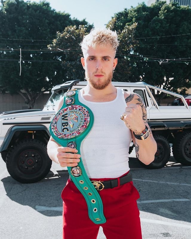 Bohatý youtuber Jake Paul