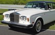 Jedn vůz Rolls-Royce dostal od královny Alžběty II.