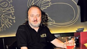 Klausův tajemník Jakl: Kvůli hospodě nejezdím na dovolenou!