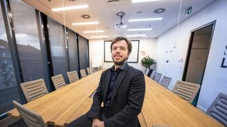 Křetínský nechce přijít o West Ham. Pomoci mu má další český miliardář Křetínský nechce přijít o West Ham. Pomoci mu má další český miliardář