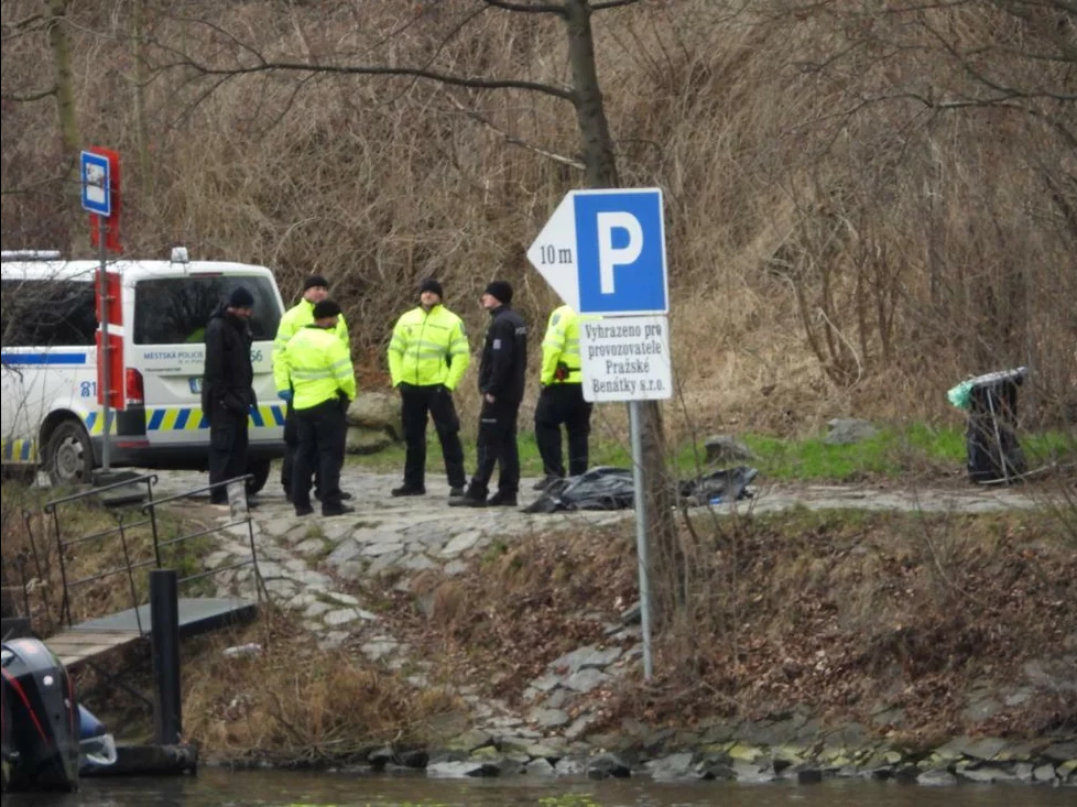 25. února 2023: Tělo Jakuba J. našla policie ve Vltavě.